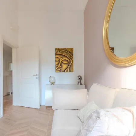 Апартаменты La Maisonette *
